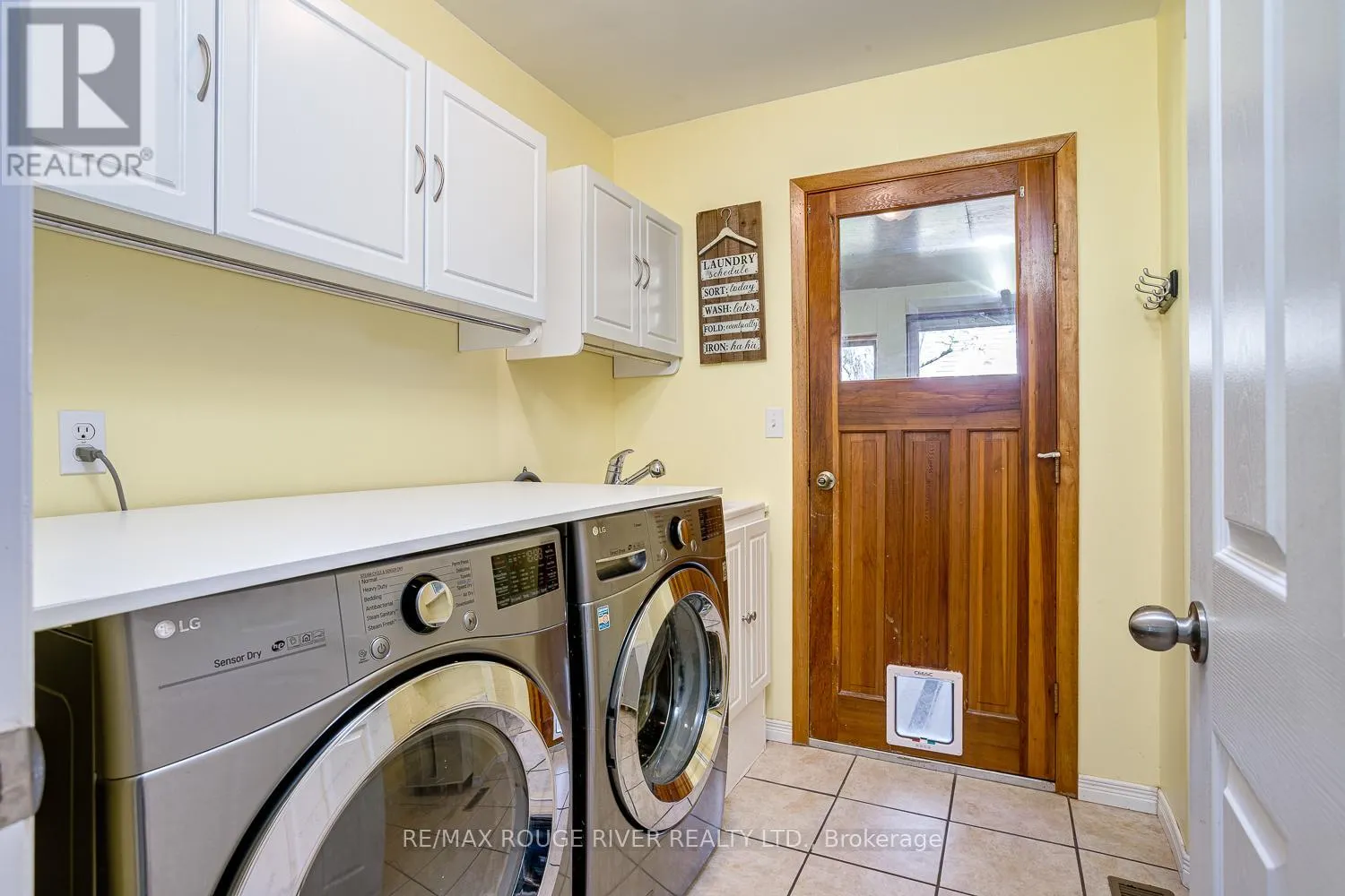 10 LAKEVIEW HEIGHTS