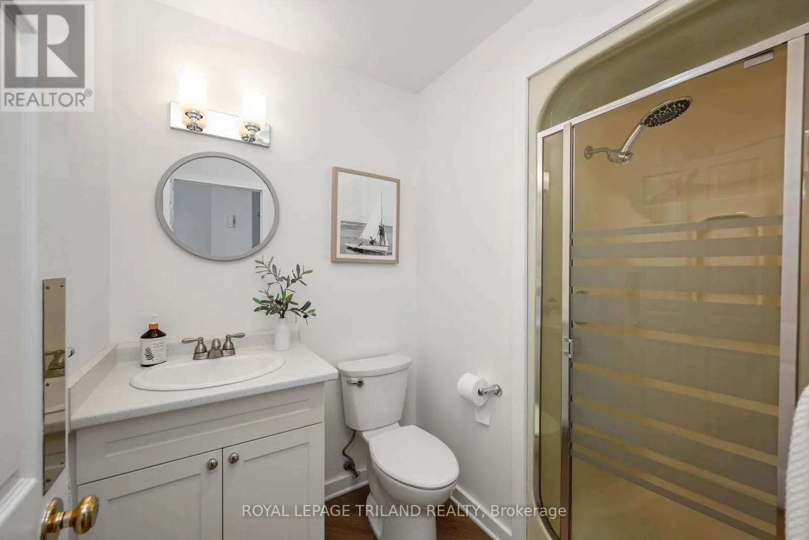 3 - 374 EDITH CAVELL BOULEVARD, #3