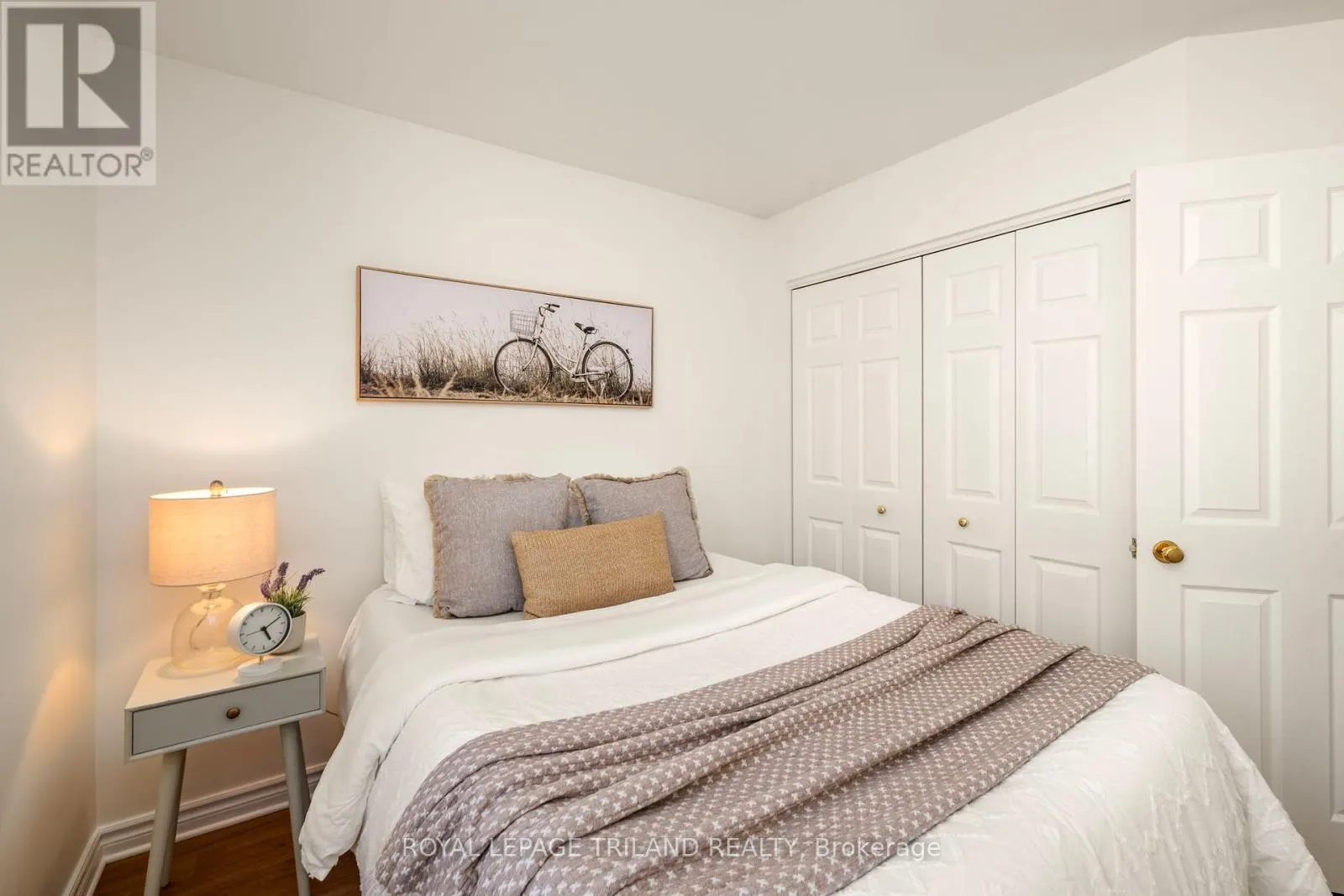 3 - 374 EDITH CAVELL BOULEVARD, #3
