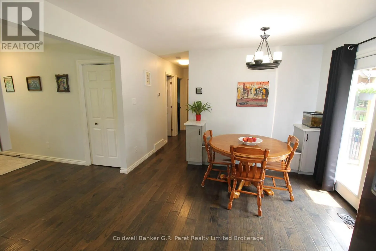 104 SIMCOE CRESCENT