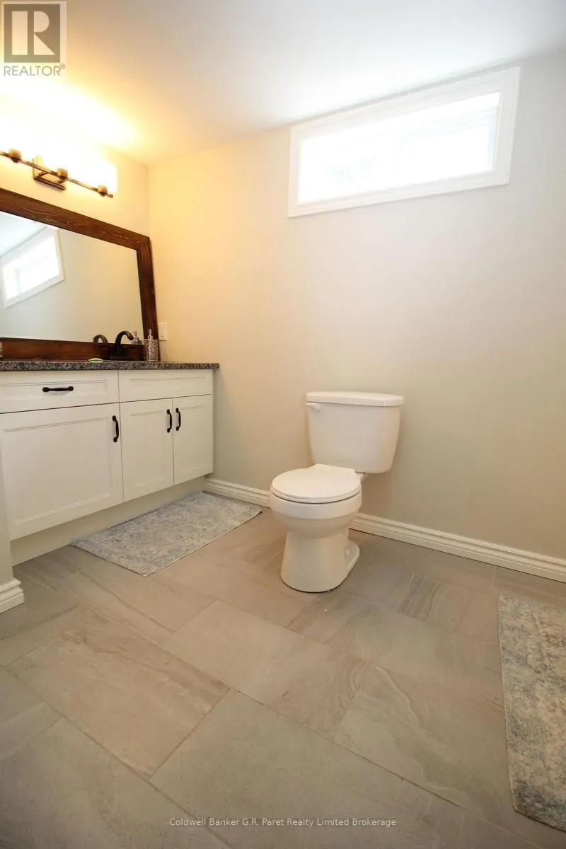 104 SIMCOE CRESCENT