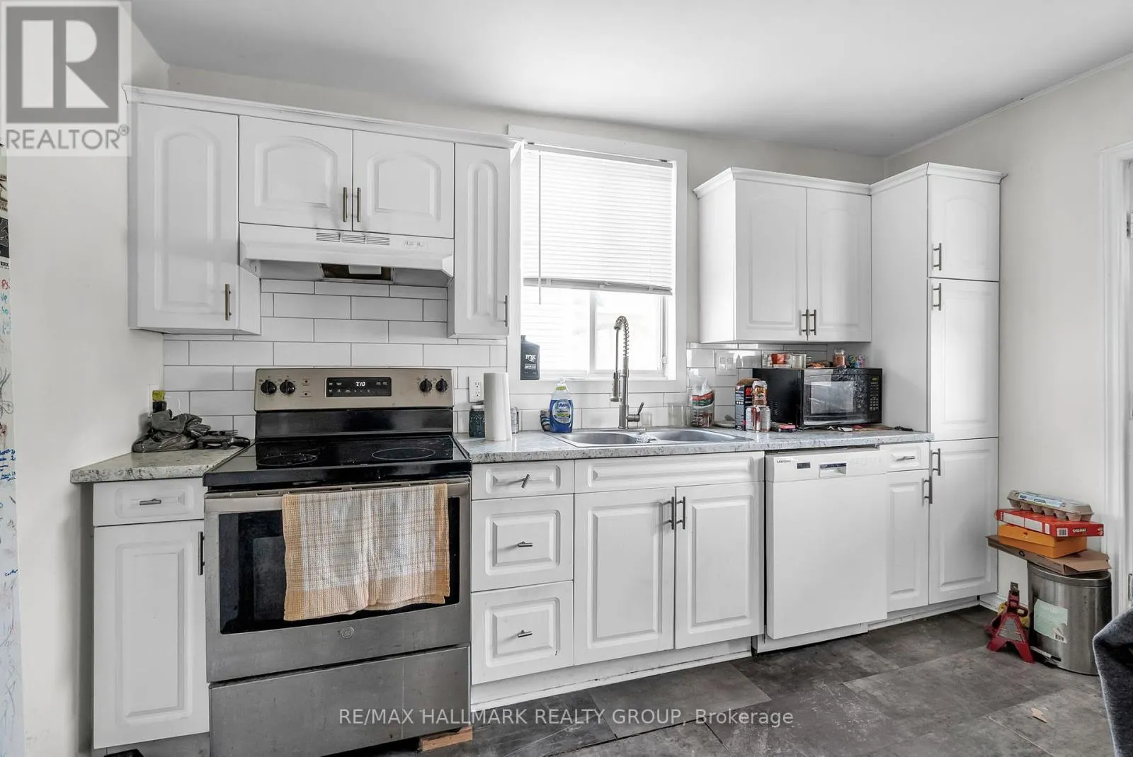 334-336 ELEVENTH STREET E