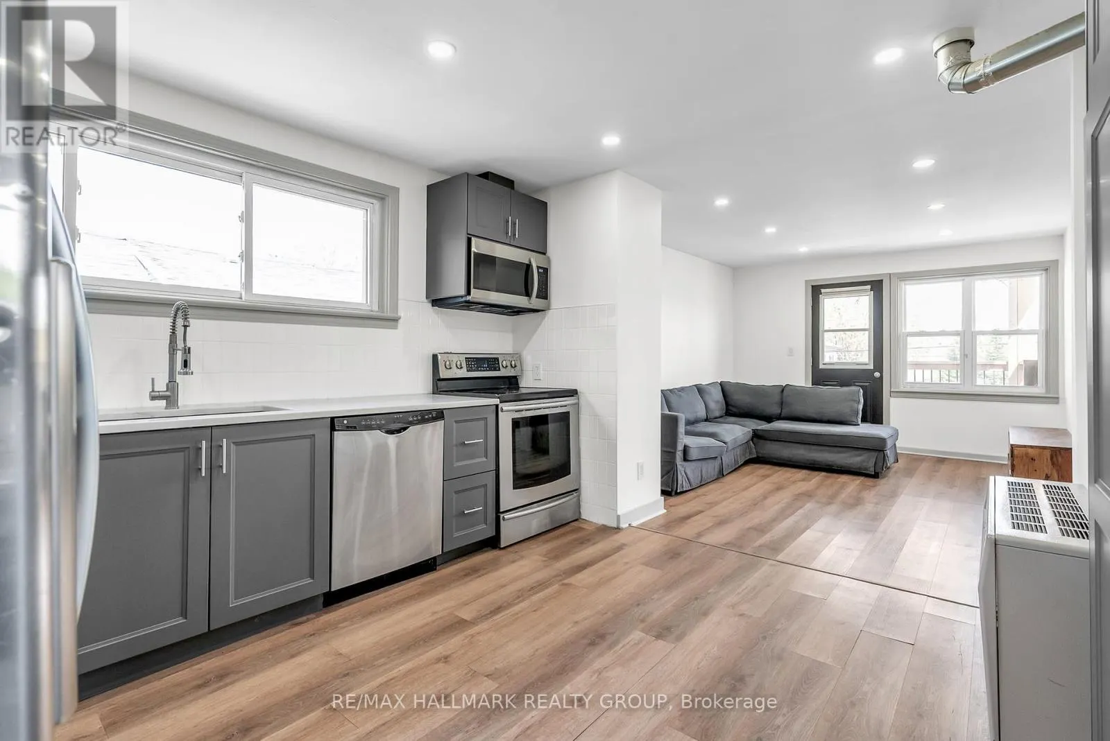 334-336 ELEVENTH STREET E