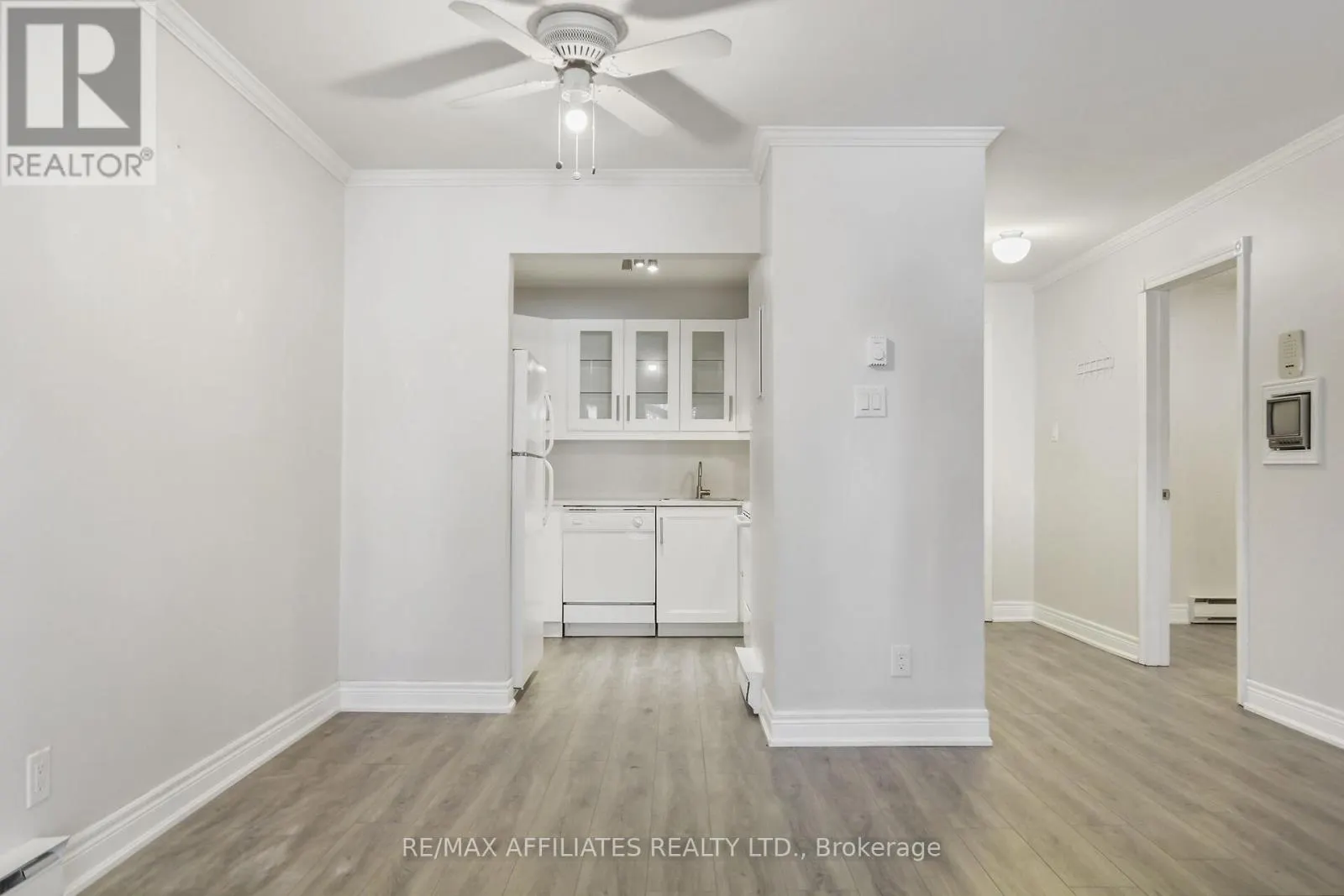 #1 - 160 BRUYERE STREET
