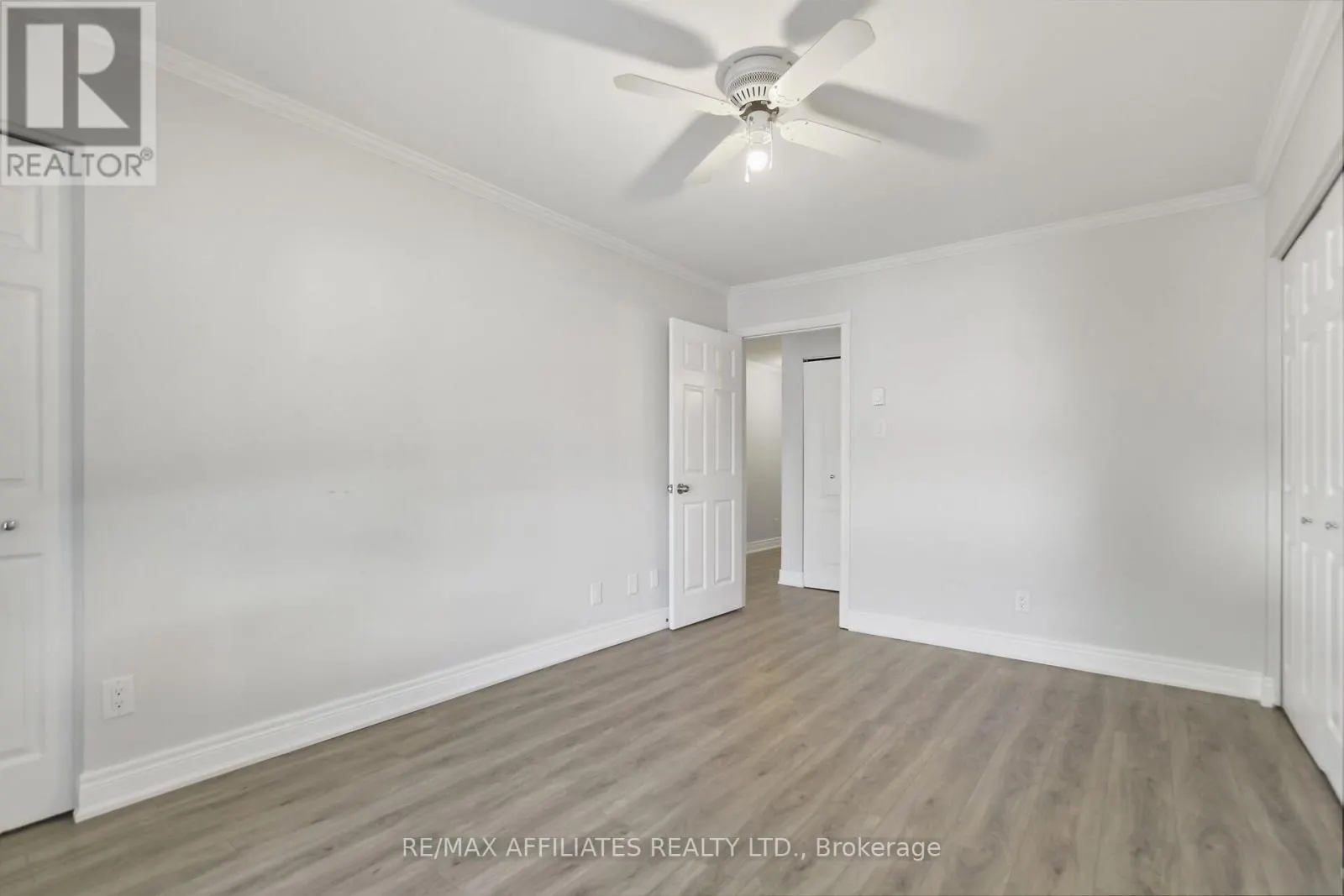 #1 - 160 BRUYERE STREET