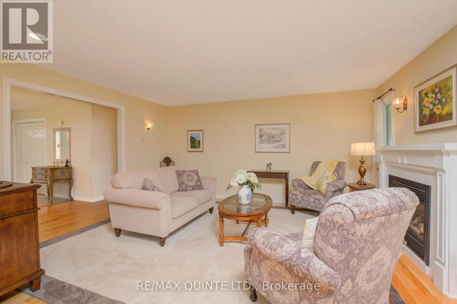 38 OAKRIDGE DRIVE