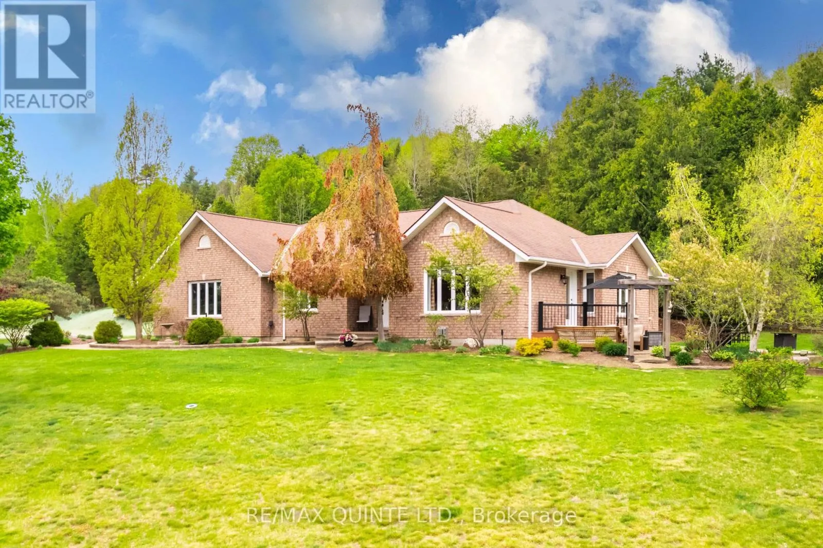 38 OAKRIDGE DRIVE