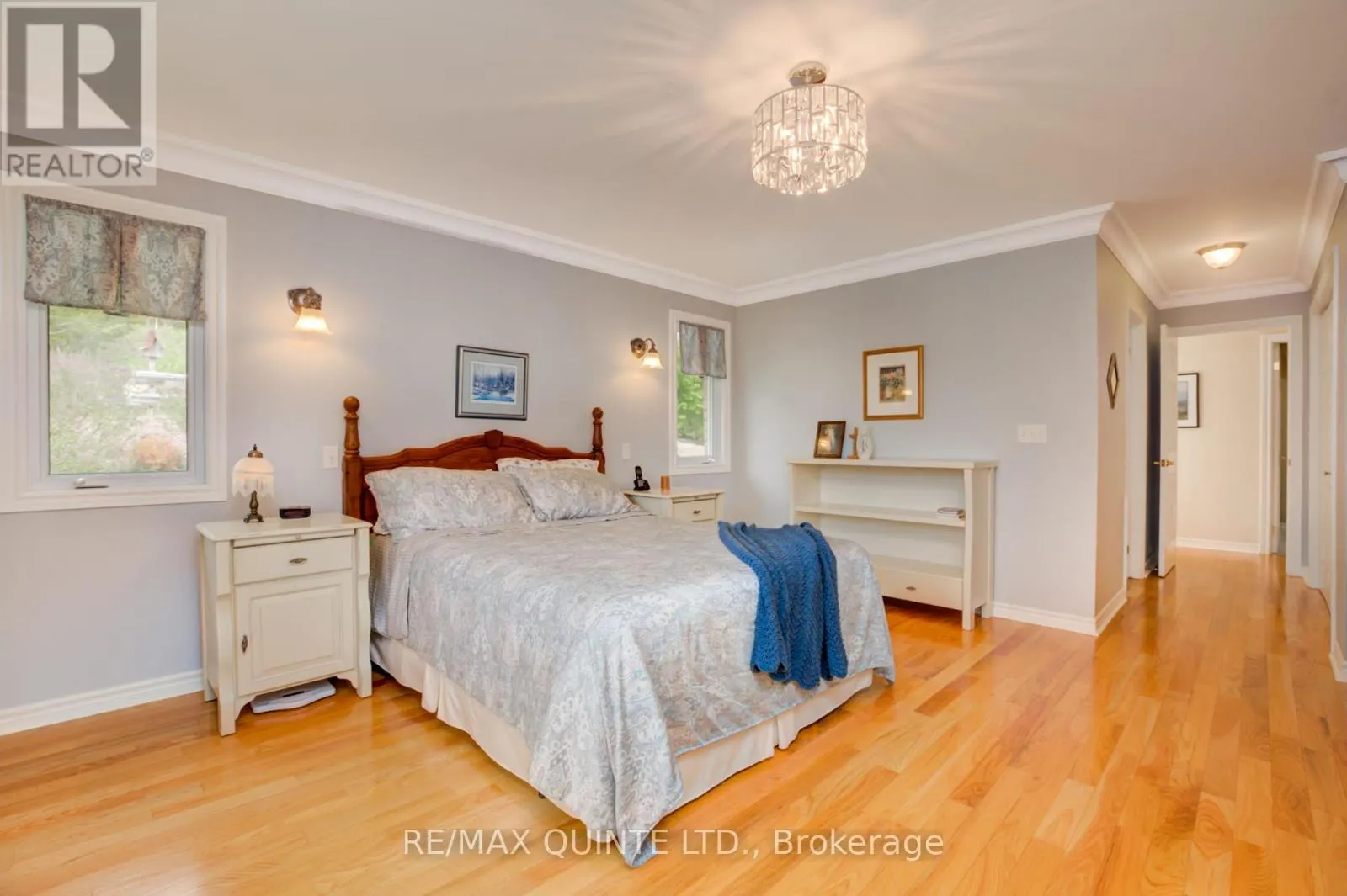 38 OAKRIDGE DRIVE