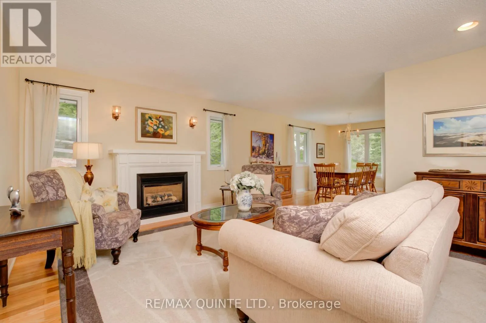 38 OAKRIDGE DRIVE