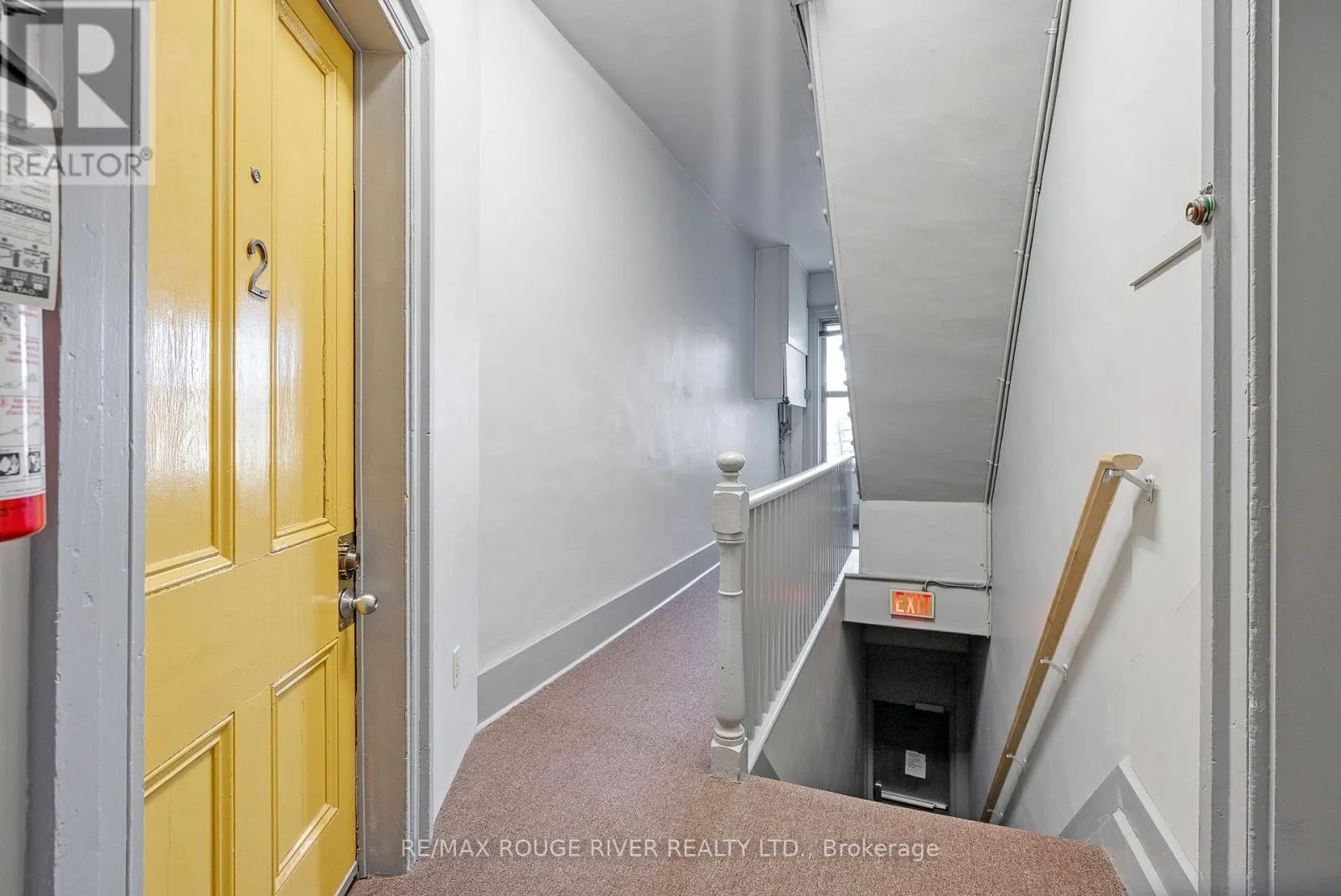82 WALTON STREET