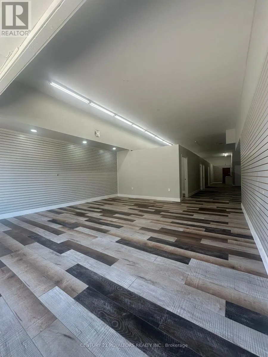 368 DUNDAS STREET
