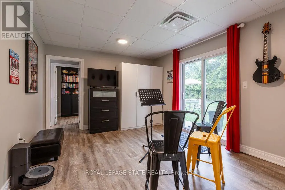 183 SUNNYRIDGE ROAD