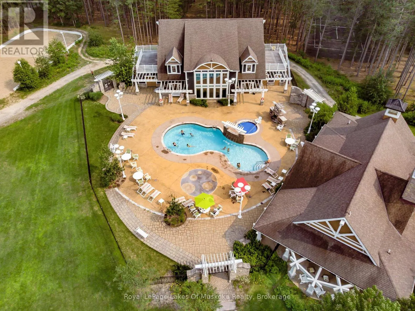 V 9 W 5 - 1020 BIRCH GLEN ROAD, #V 9 W 5