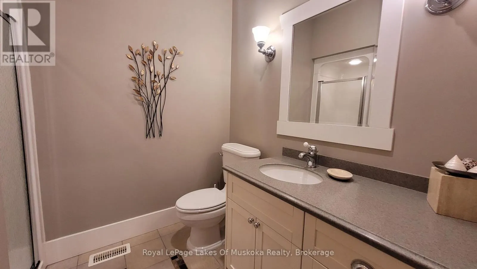 V 9 W 5 - 1020 BIRCH GLEN ROAD, #V 9 W 5