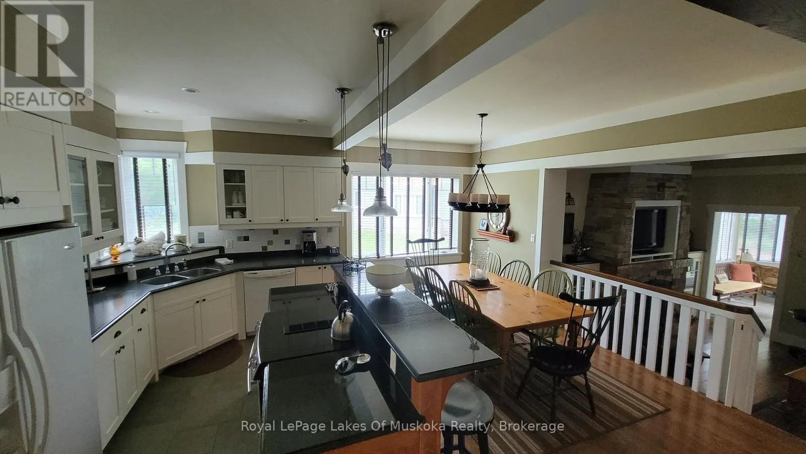 V 9 W 5 - 1020 BIRCH GLEN ROAD, #V 9 W 5