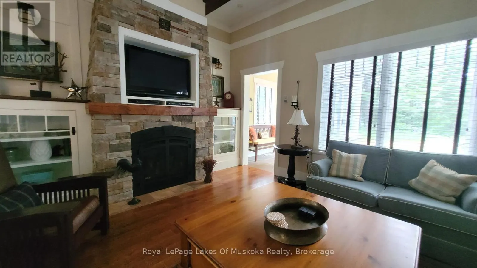 V 9 W 5 - 1020 BIRCH GLEN ROAD, #V 9 W 5