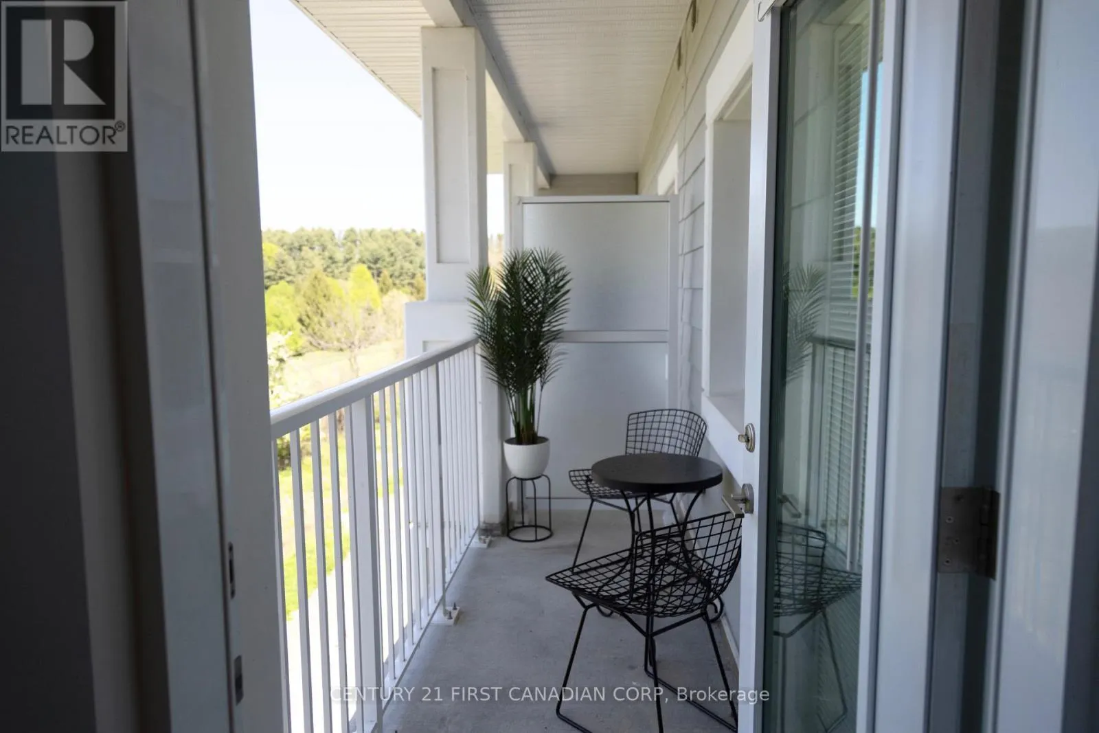 403 - 100 THE PROMENADE, #403