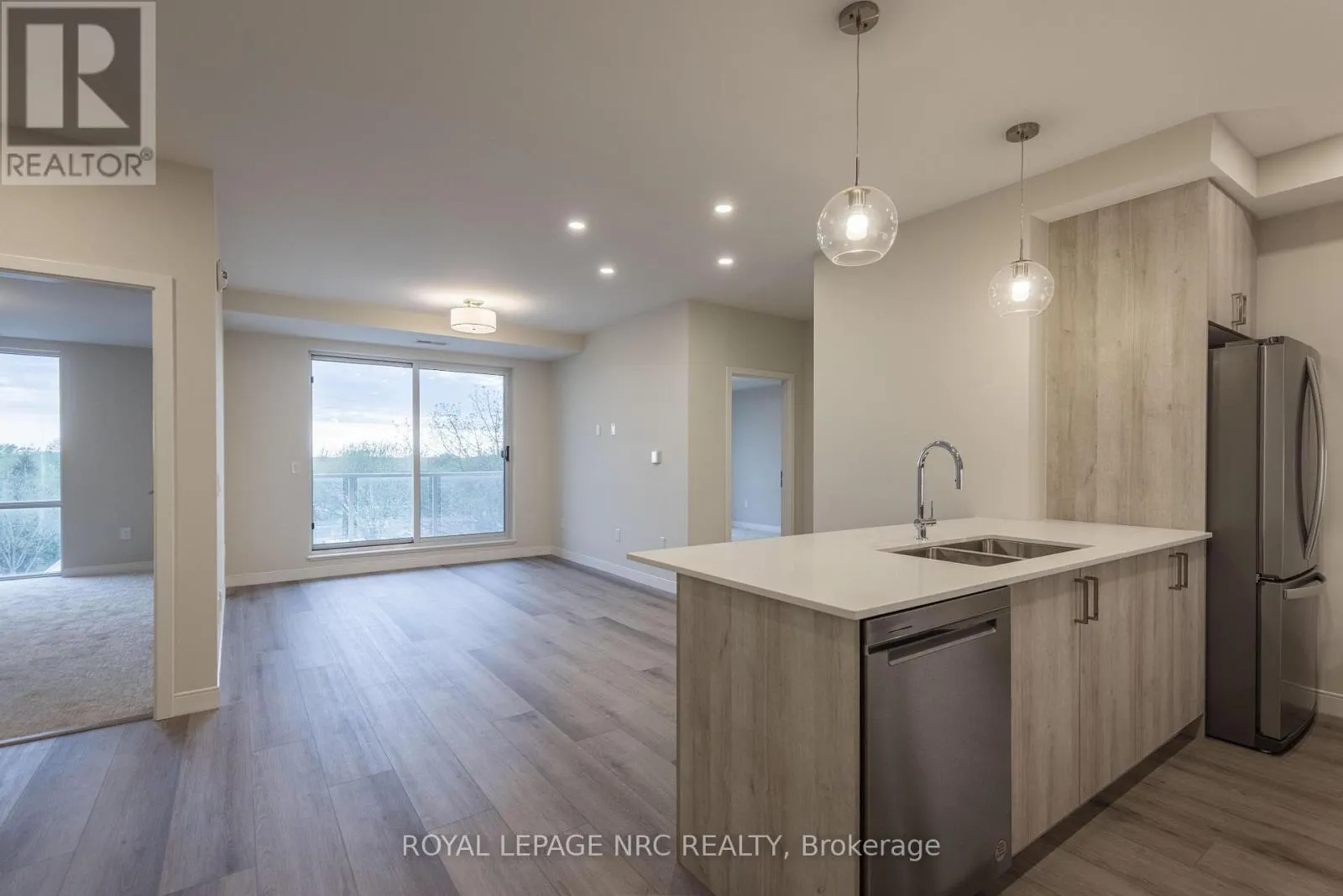 602 - 118 WEST STREET, #602