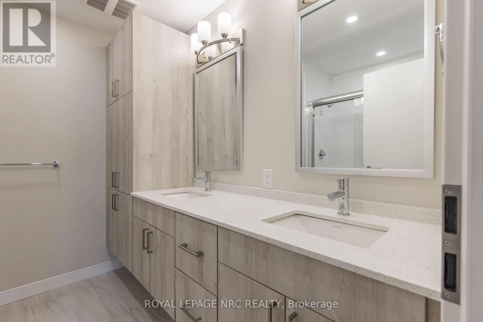 602 - 118 WEST STREET, #602