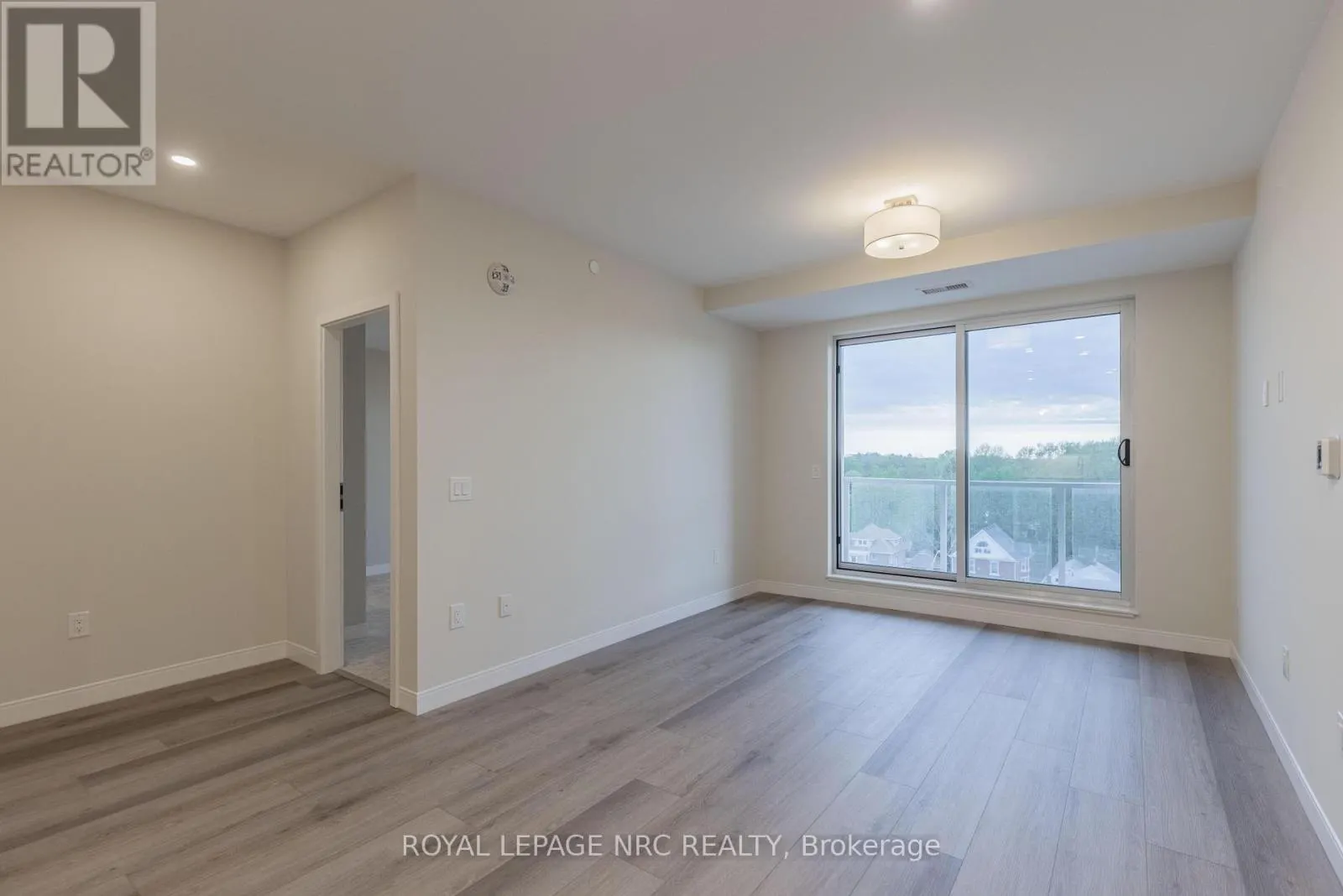 602 - 118 WEST STREET, #602