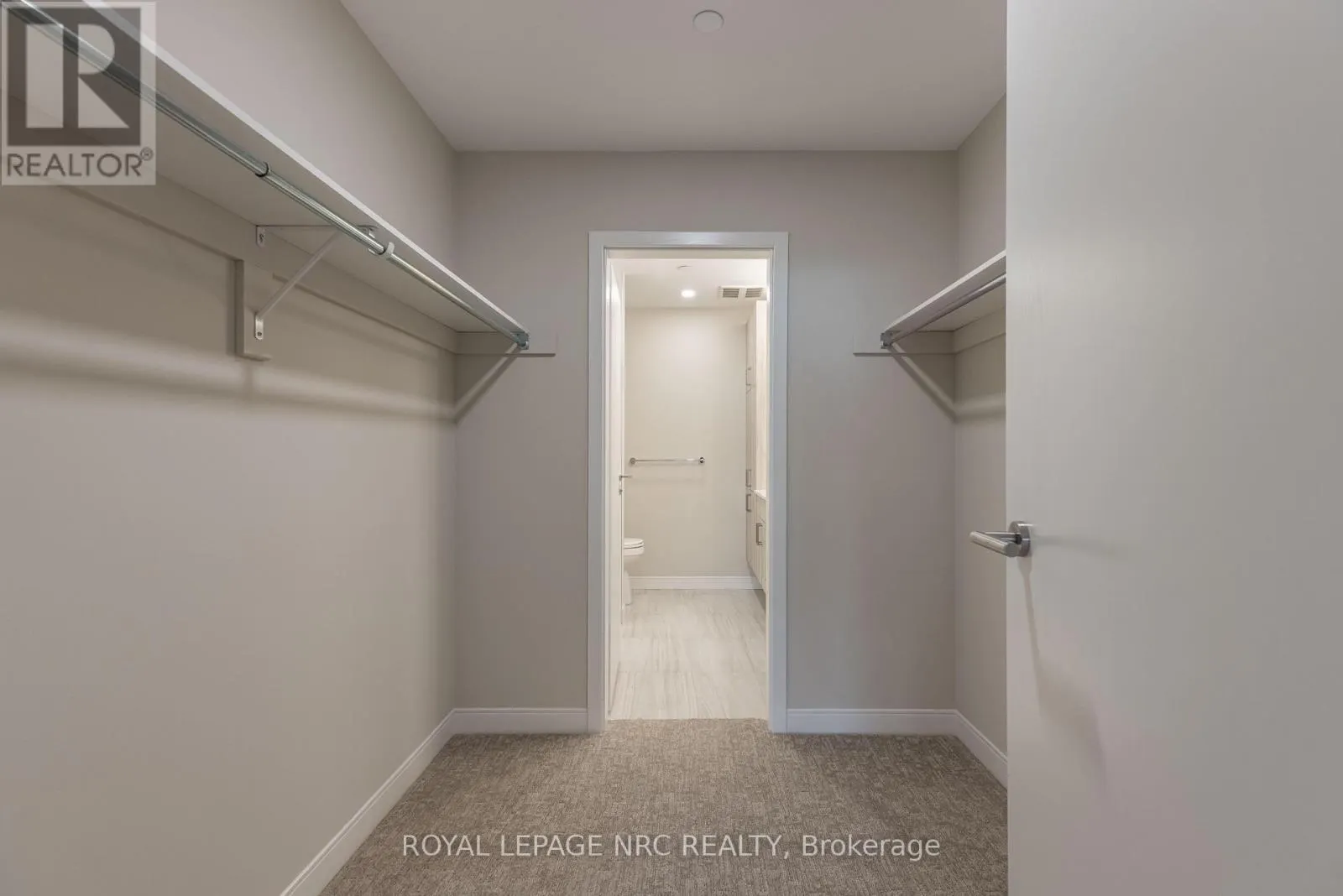 602 - 118 WEST STREET, #602