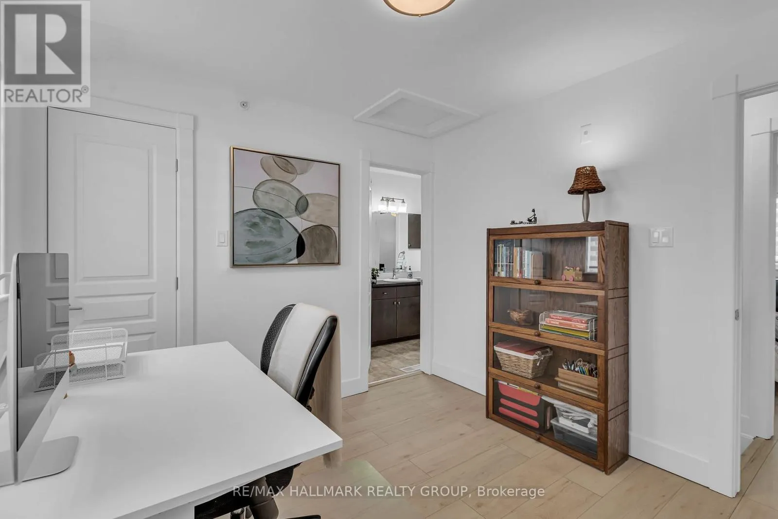 D124 - 124 GUIGUES AVENUE