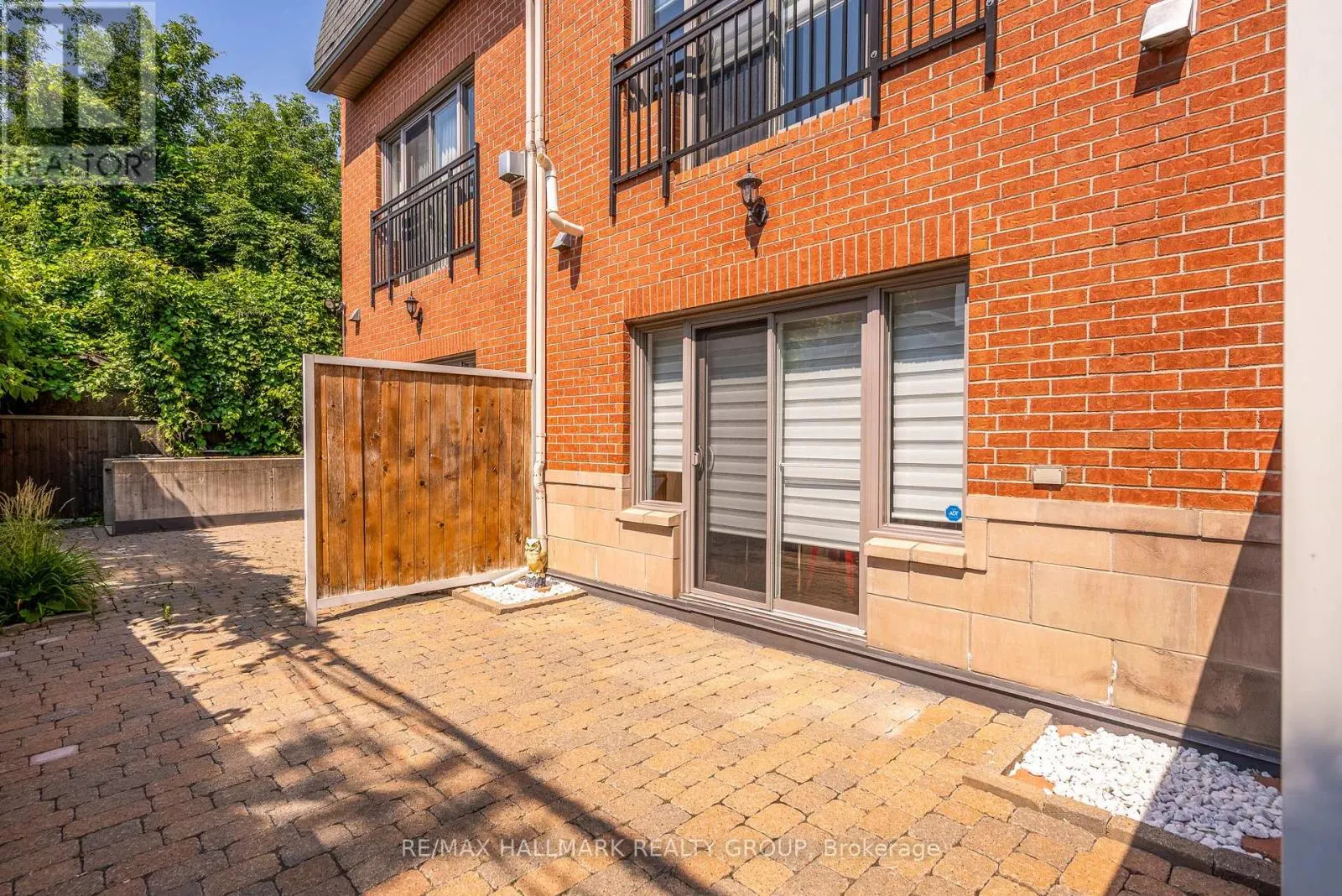 D124 - 124 GUIGUES AVENUE