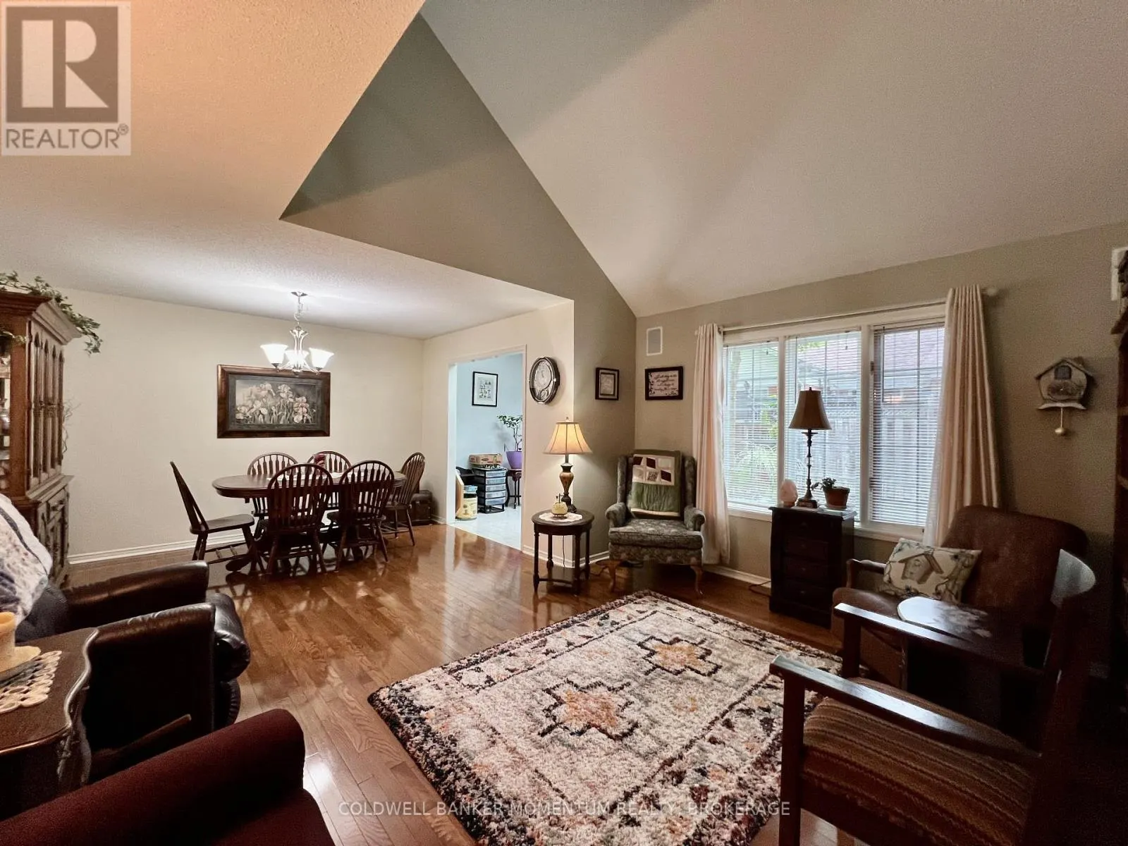1 - 4114-1 BUTTERNUT COURT, #1