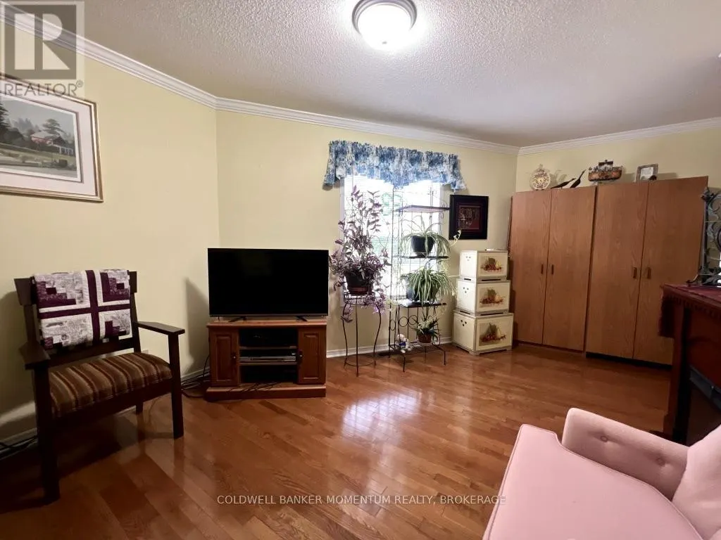 1 - 4114-1 BUTTERNUT COURT, #1