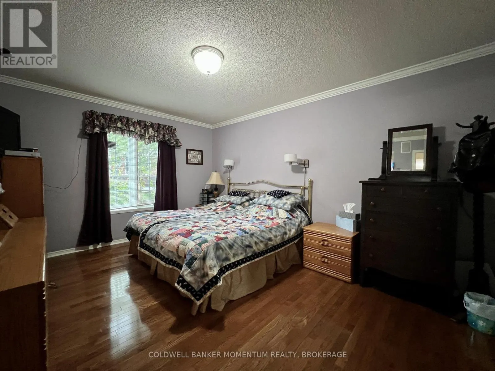 1 - 4114-1 BUTTERNUT COURT, #1
