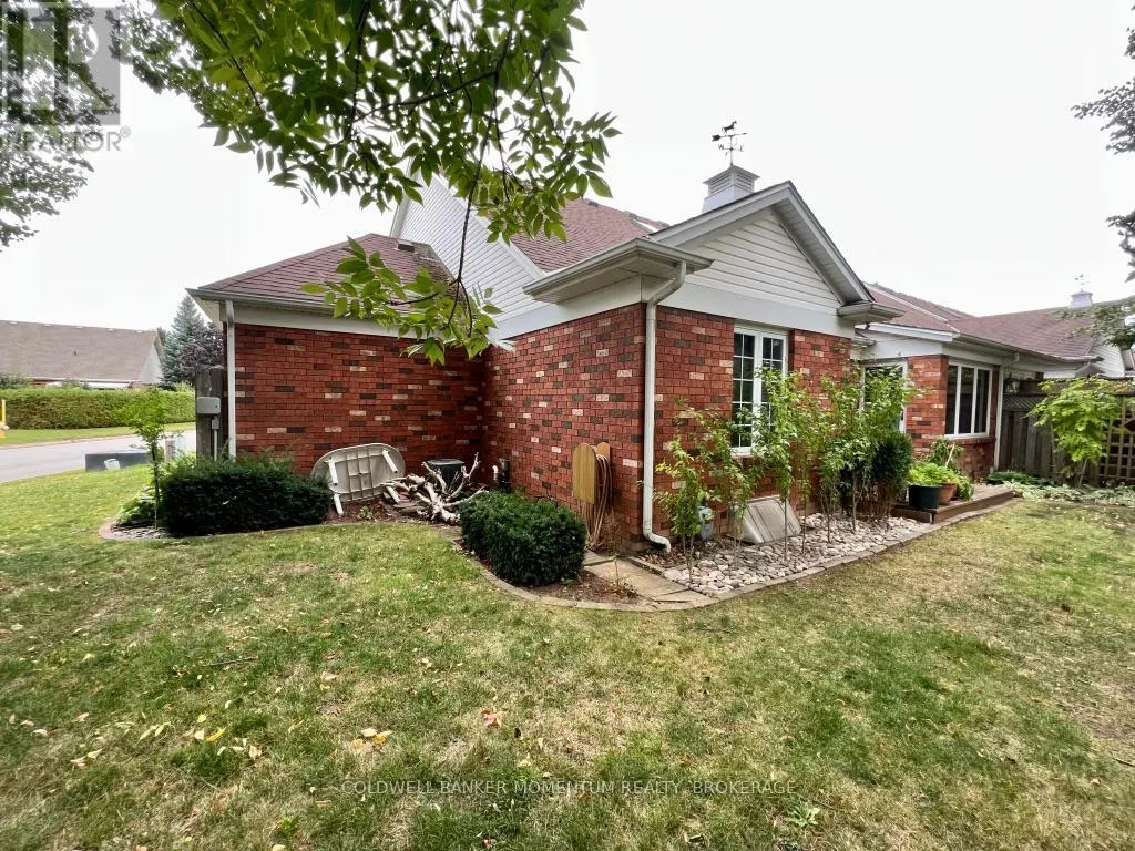 1 - 4114-1 BUTTERNUT COURT, #1