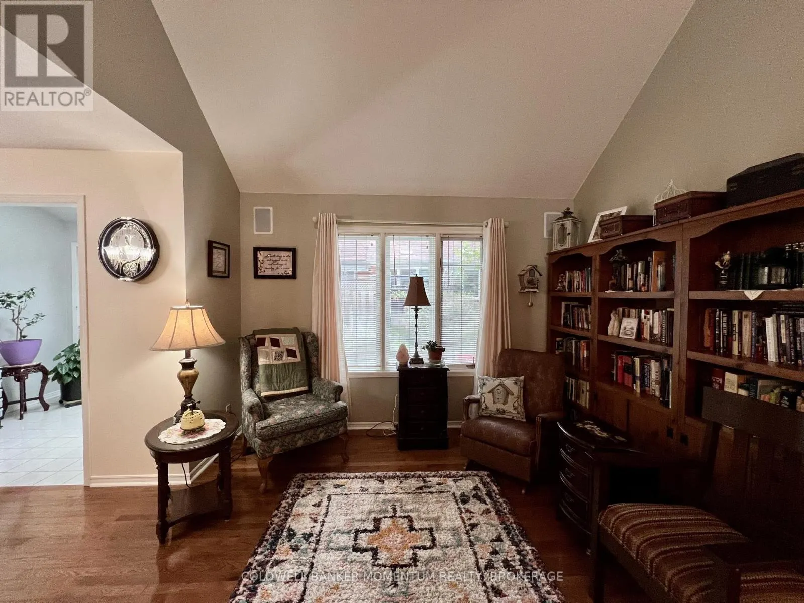 1 - 4114-1 BUTTERNUT COURT, #1