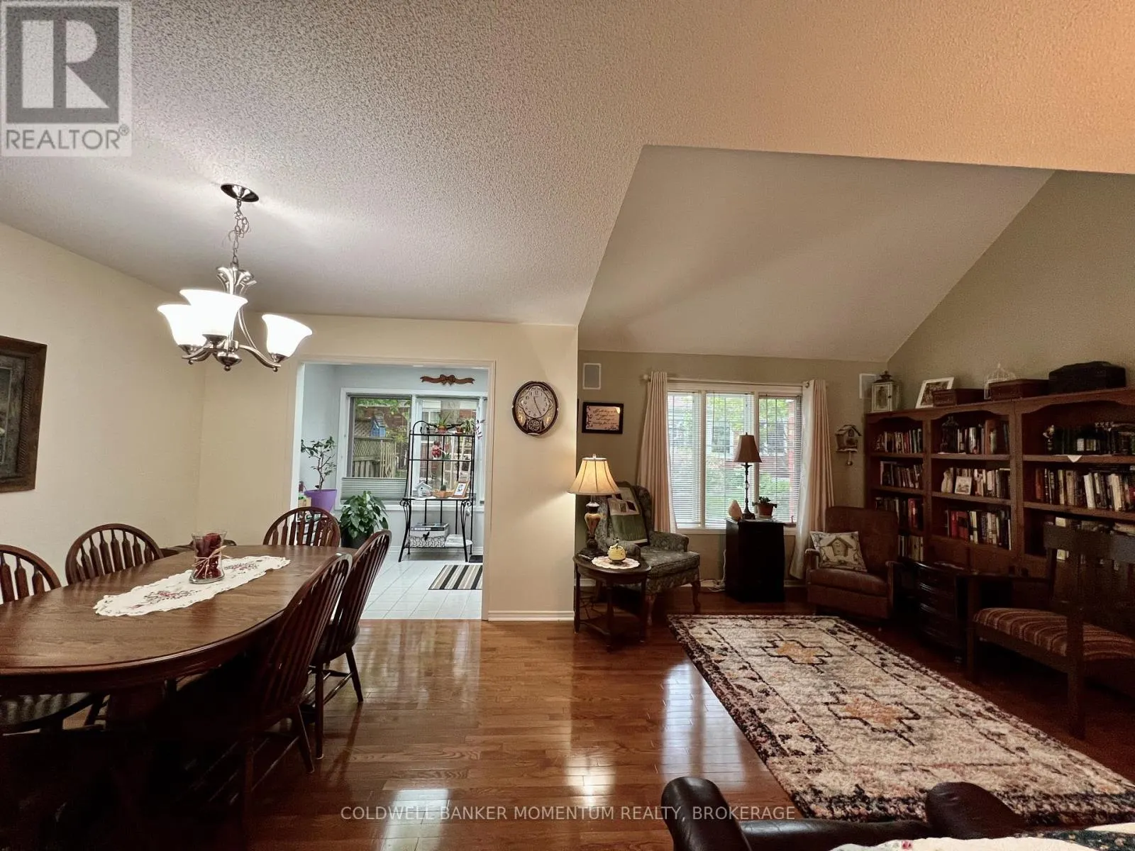 1 - 4114-1 BUTTERNUT COURT, #1