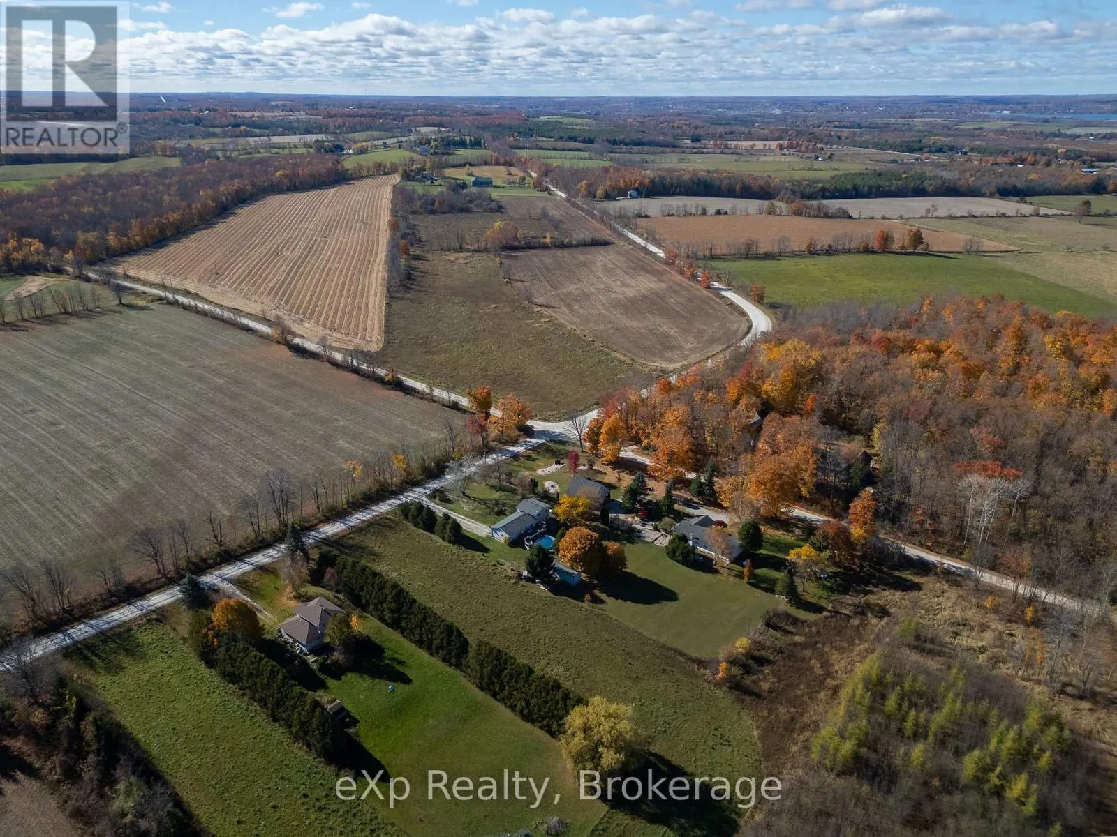 264011 24 SIDE ROAD