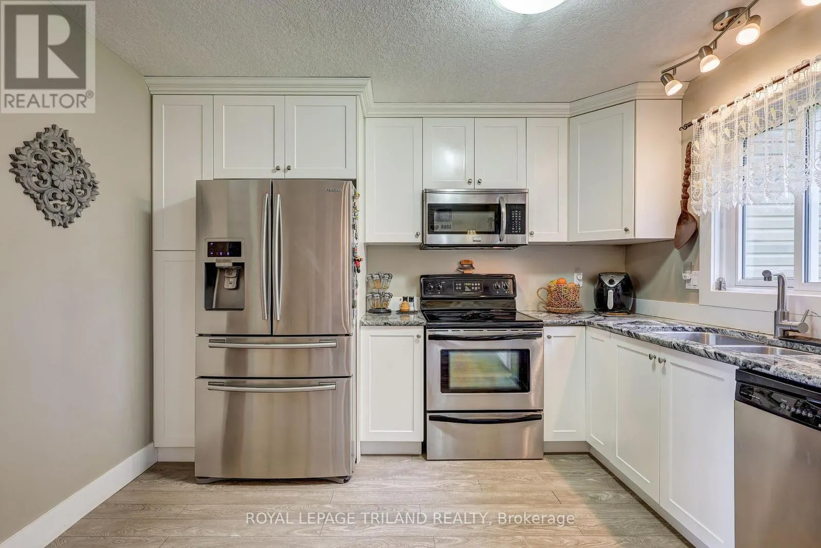 6 - 301 CARLOW ROAD, #6
