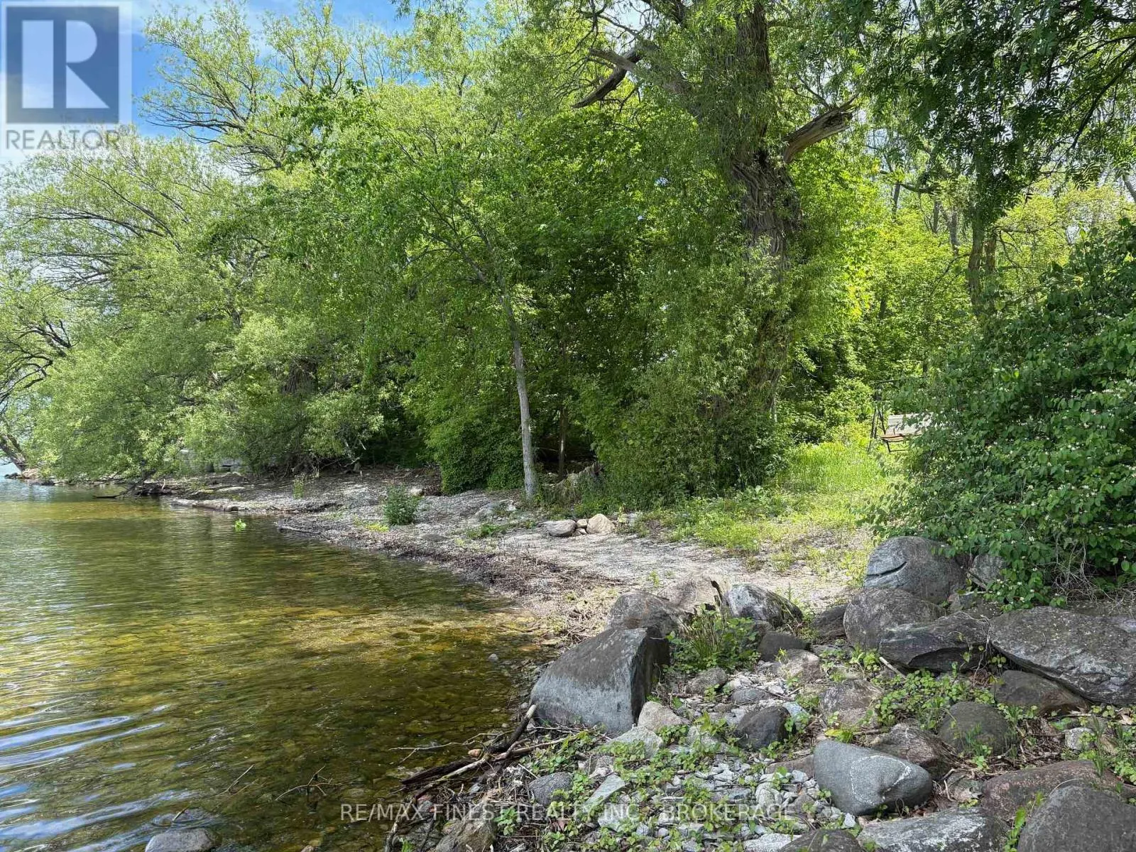 2750 FRONT ROAD