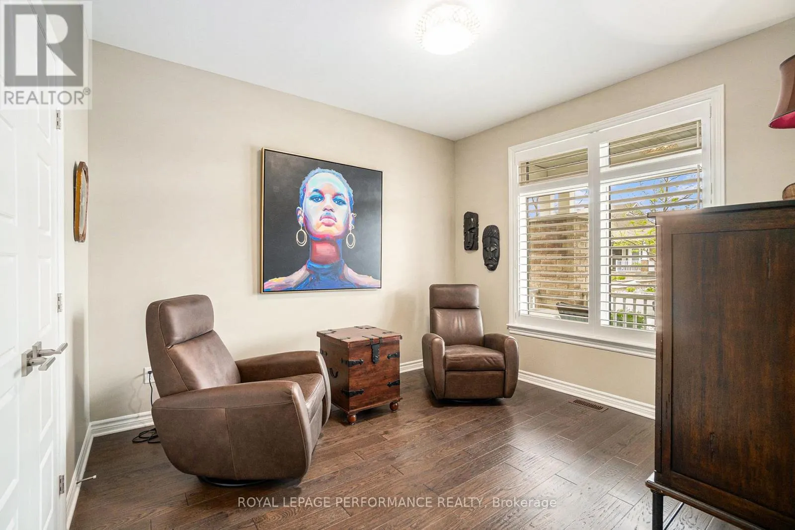 82 KAYENTA STREET