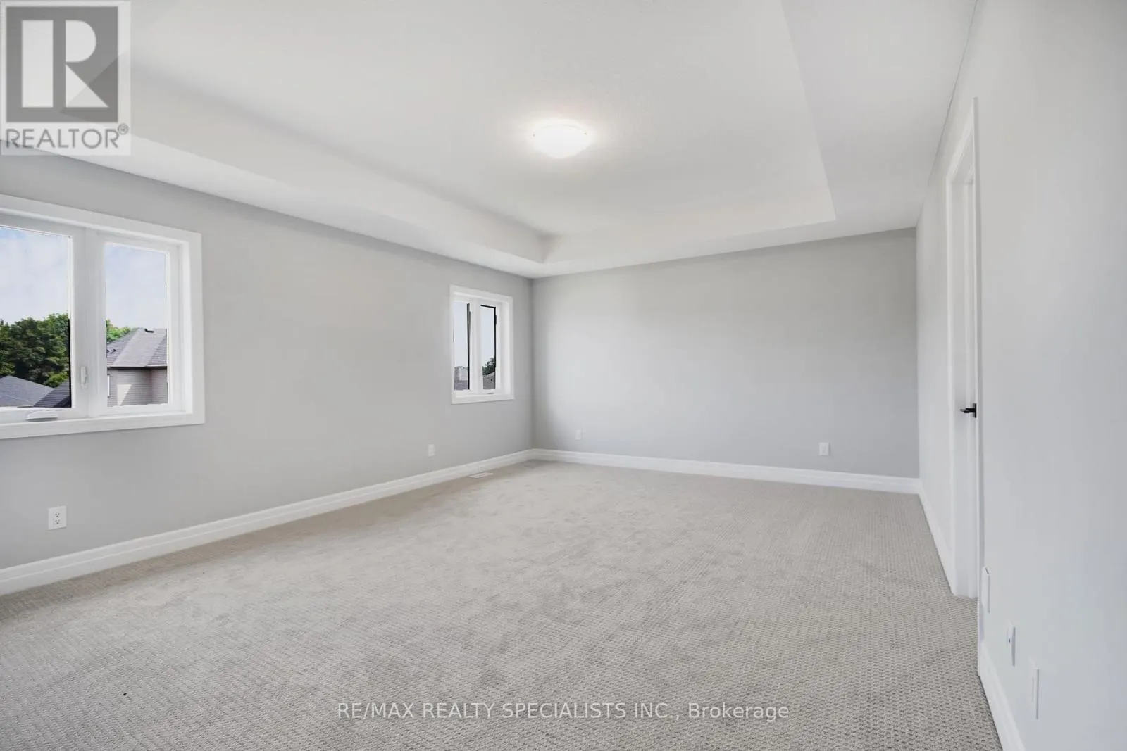 30 SYCAMORE DRIVE N