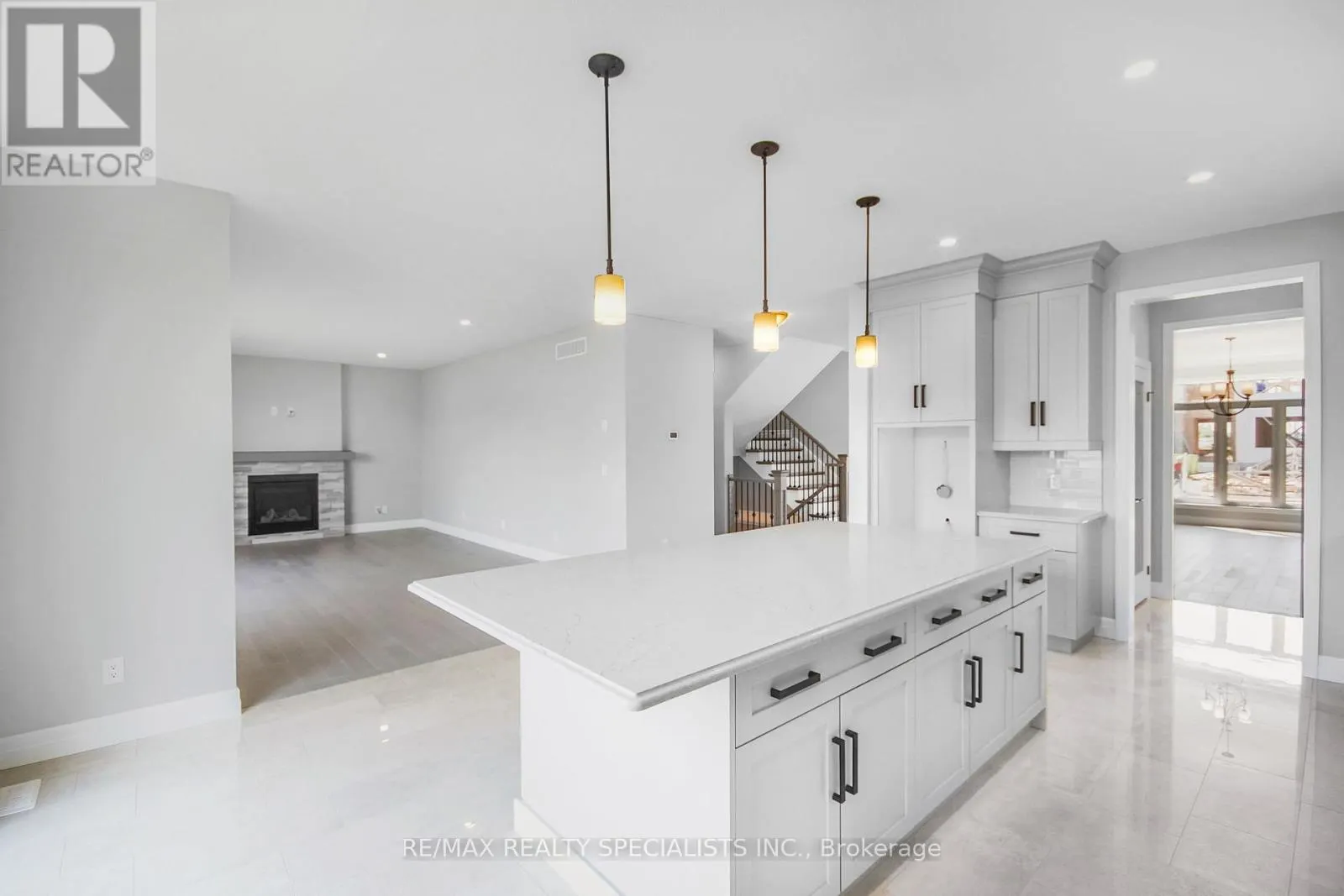 30 SYCAMORE DRIVE N