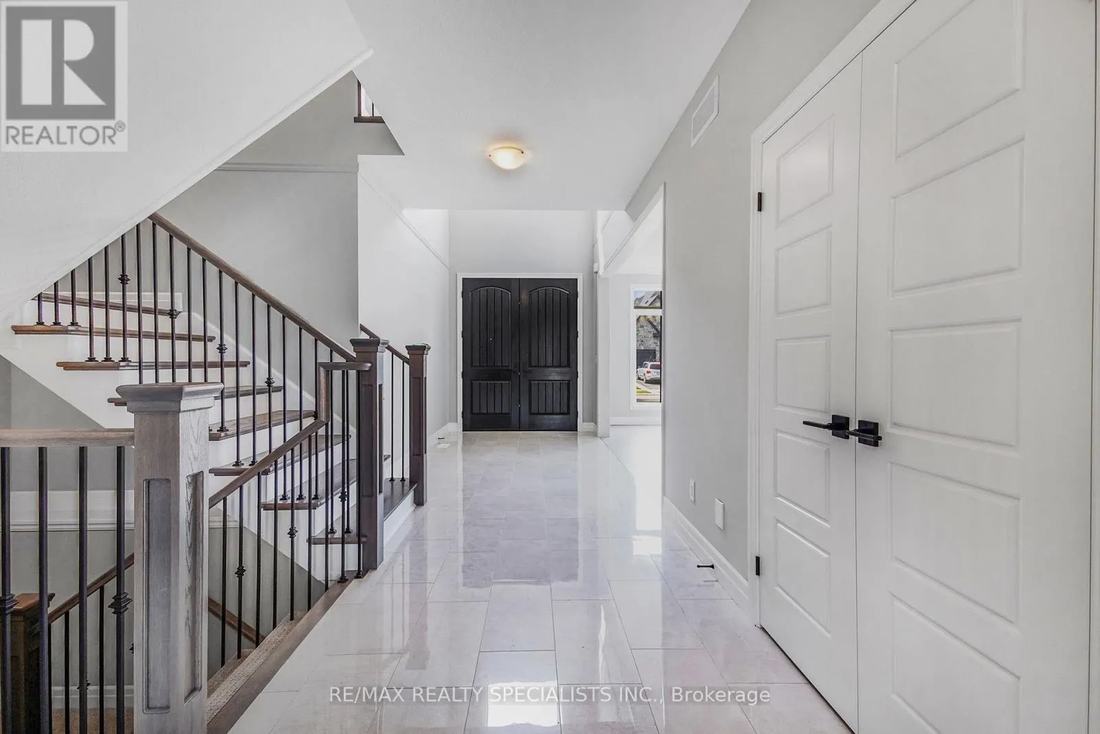 30 SYCAMORE DRIVE N