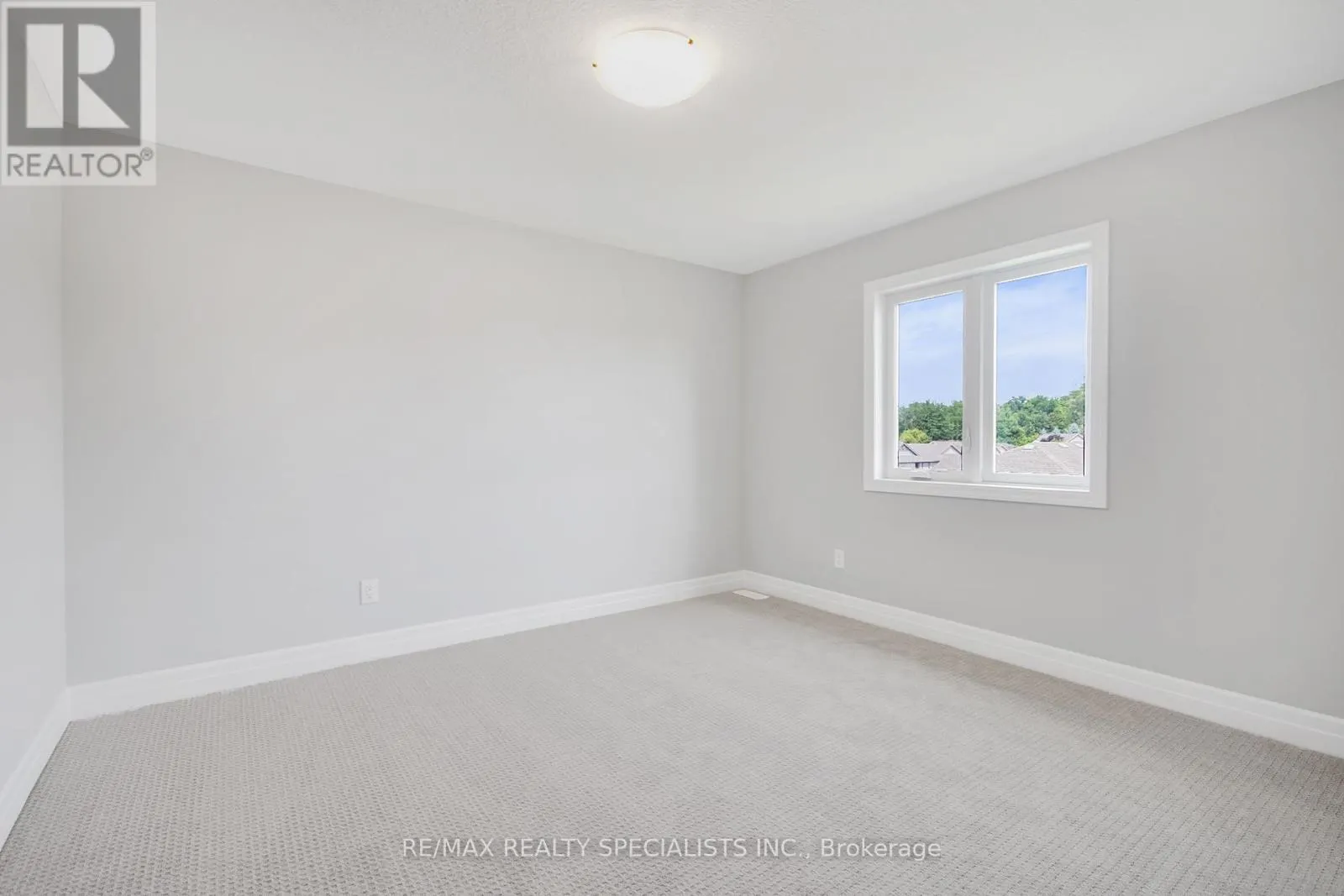30 SYCAMORE DRIVE N