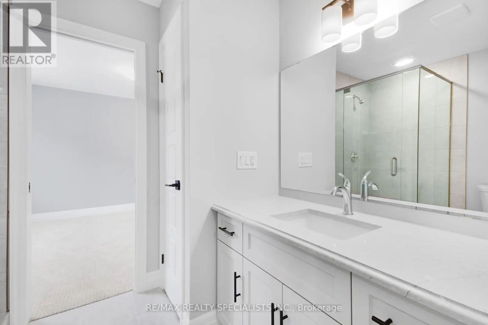 30 SYCAMORE DRIVE N