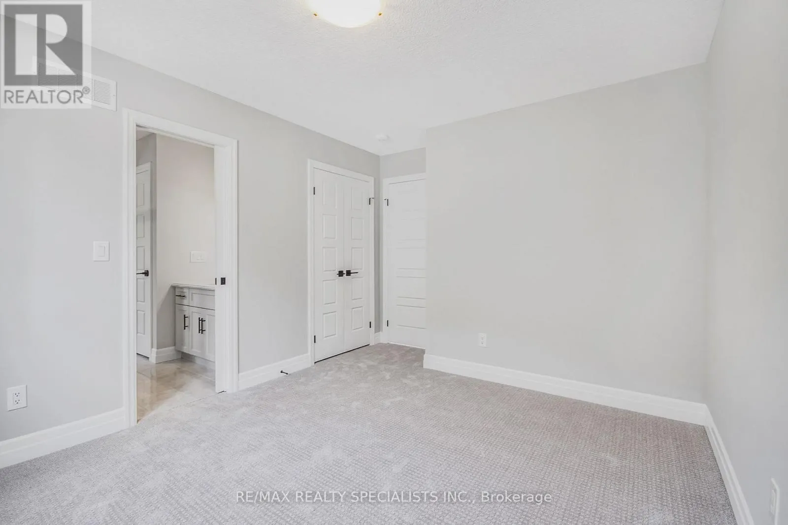 30 SYCAMORE DRIVE N