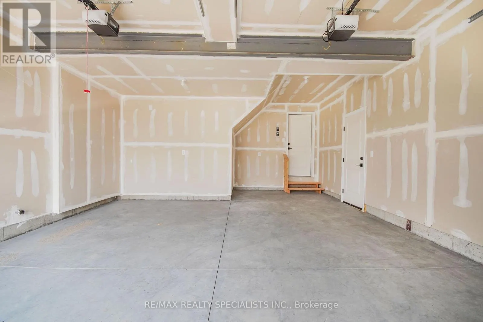 30 SYCAMORE DRIVE N