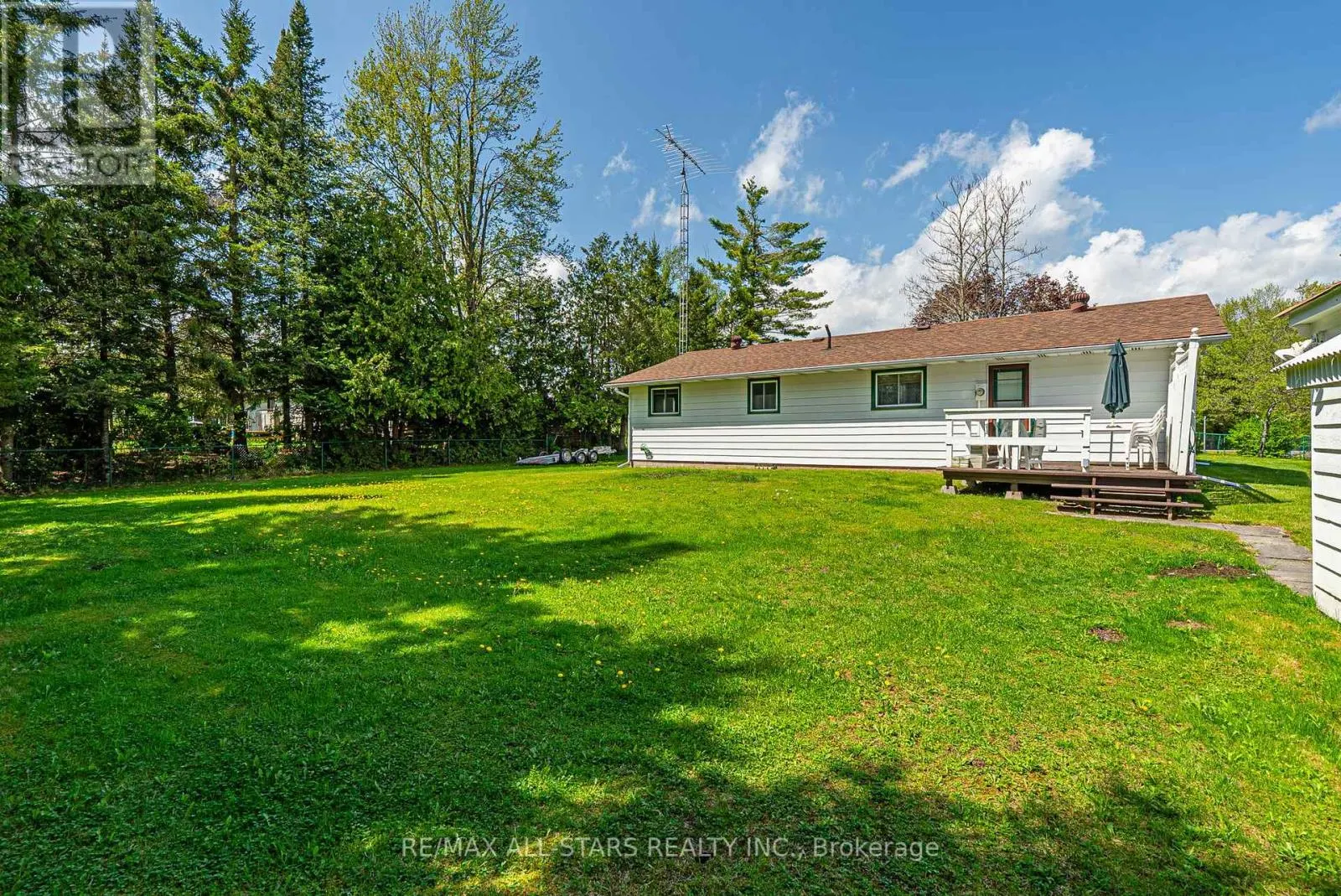 104 TRENT CANAL ROAD