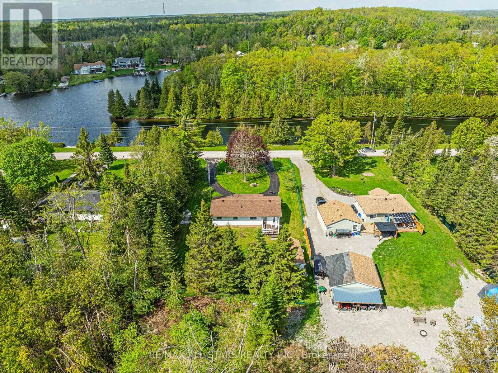 104 TRENT CANAL ROAD