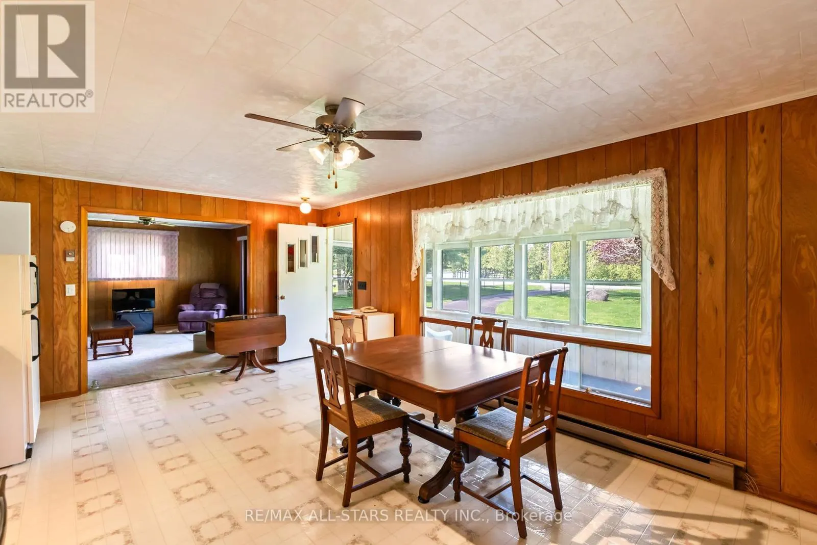 104 TRENT CANAL ROAD