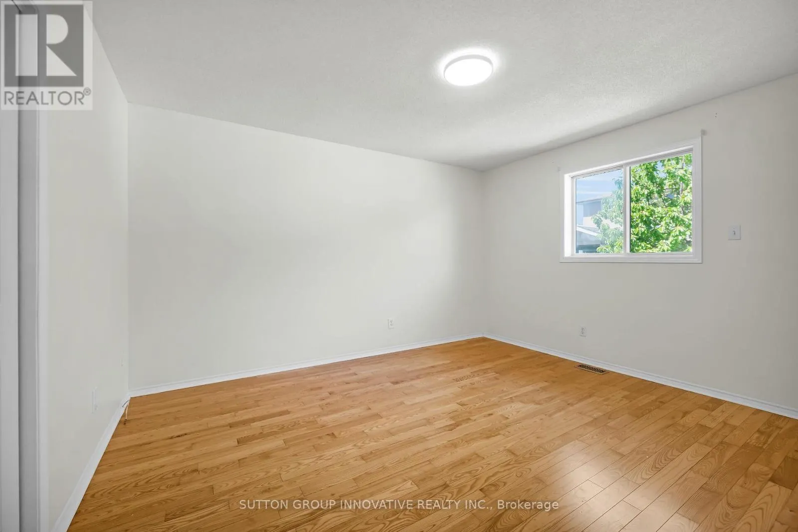 107 LEGGETT CRESCENT
