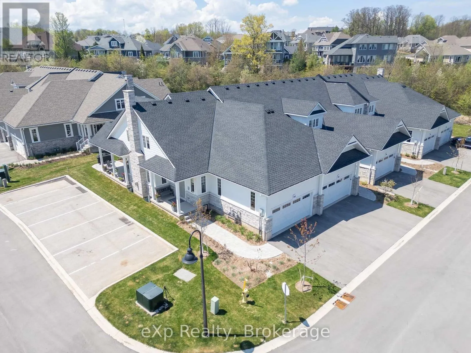300 SANDPIPER LANE