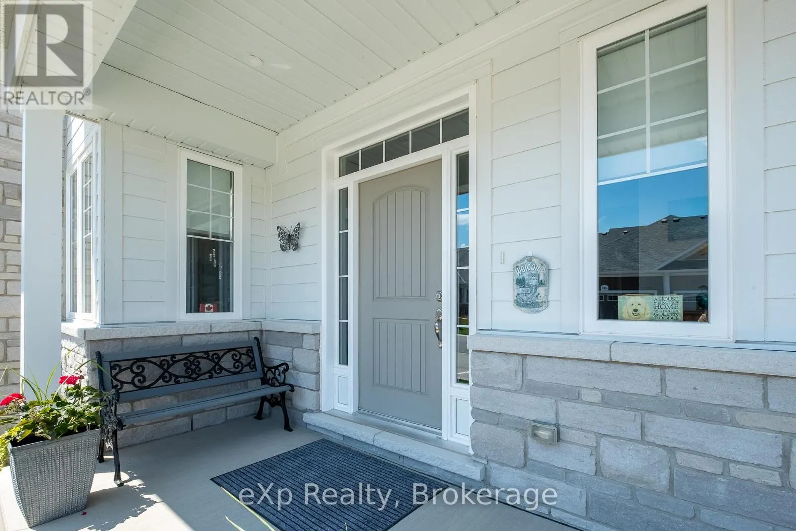 300 SANDPIPER LANE